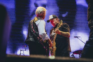 Glen Matlock (bassist) and Steve Jones (guitarist) from the Sex Pistols ft. Frank Carter live at