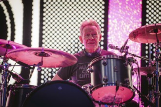 Paul Cook, drummer of the Sex Pistols ft. Frank Carter live at the Berlin Zitadelle Spandau on 04