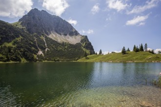 Lower Gaißalpsee, behind Rubihorn, near Oberstdorf, Oberallgäu, Allgäu Alps, Allgäu, Bavaria,