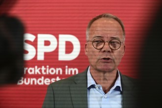 Matthias Miersch, Chairman of the SPD parliamentary group, at the press statement in front of the