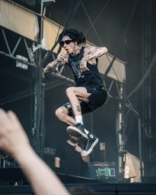 Remington Leith, singer of Palaye Royale live at the Zitadelle Spandau, Berlin, 21.06.2025