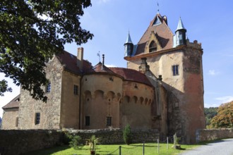Kuckuckstein Castle in Liebstadt is situated on a rocky outcrop above the Seidewitz river valley on