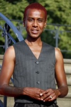 Tarik Tesfu arriving for Charles Gounod's Roméo et Juliette after William Shakespeare at the