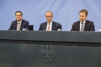 Olaf Lies (SPD, Minister President of Lower Saxony), Friedrich Merz (CDU, Federal Chancellor) and
