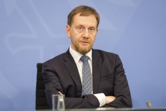 Michael Kretschmer (CDU, Minister-President of the Free State of Saxony) during a press conference