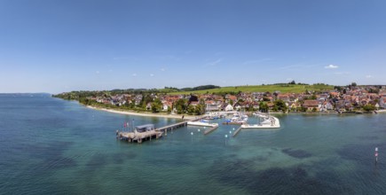Luftbild, Panorama von der Bodenseegemeinde Hagnau, Winzerdorf und beliebter Ferienort am Bodensee,