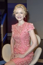Sandra Navidi (USA expert and author), on the ARD talk show maischberger in the Berlin Adlershof