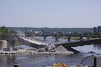 Demolition of the Carola Bridge on 13 June 2025, Dresden, Saxony, Germany