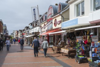 Pedestrian zone, Alleestraße, People, Shops, Büsum, North Sea, Schleswig-Holstein, Germany