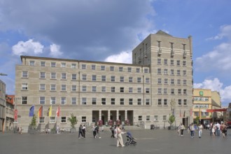 Ratshof built in 1929, pedestrian zone, pedestrian, market square, Halle an der Saale,