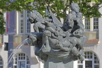 Sculpture Göbel Fountain by Bernd Göbel 1999, modern art, bronze sculptures, water jet, group,