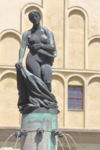 Four Seasons Fountain by Martin Wetzel 1981, bronze sculpture, female figure with robe, cloak,