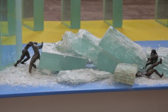 Sculpture un-be-greif-bar by Roland Lindner 2022, incomprehensible, unimaginable, not possible,