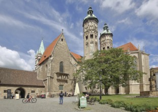 Late Romanesque UNESCO Cathedral of St Peter and Paul with twin towers, landmark, Saale, Naumburg,