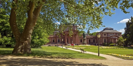 Spa gardens with Kaiser-Wilhelms-Bad, Bad Homburg vor der Höhe, Hesse, Germany