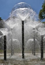 Water bell fountain in the spa gardens, Bad Homburg vor der Höhe, Hesse, Germany