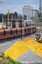 Reconstruction, extension of the Emmerich-Oberhausen railway line, three tracks, including 47 new