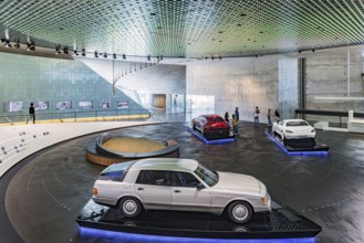 Mercedes-Benz Auto 2000 from 1981: The Mercedes-Benz Museum in Stuttgart presents a journey through