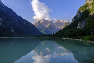Lake Dürrensee, in front of Monte Cristallo, Dolomites, South Tyrol, Trentino, Italy