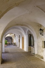 Arcades, archways in the old town centre, Neumarkt, Unteretsch, South Tyrol, Italy