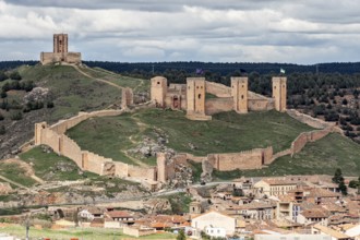 El castillo de Molina de Aragon, castle, Aragon, Spain
