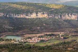 View from viewpoint mirador de Una, village Una, lake, rock formations, nature reserve, Cuenca