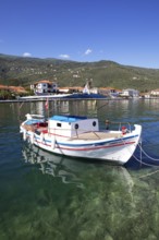 Boat in the harbour of Kato Gatzea on the Pagasitic Gulf, Pelion or Pelion Peninsula, Magnisia,