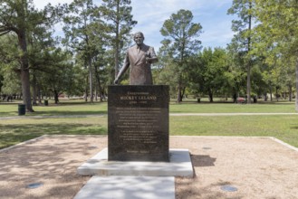 Sculpture of Mickey Leland sculpted by Ed Dwight at Hermann Park in downtown Houston, Texas