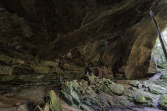 Sandstone and iron ore arch in Natural Bridge Park is the largest natural arch east of the Rocky