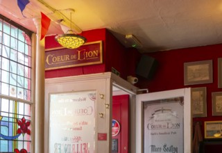 Interior of Couer De Lion pub, Northumberland Passage, city of Bath, north east Somerset, England,