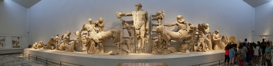 West pediment of the Temple of Zeus, Centauromachy, Kmapf between Centaurs and Lepiths, panoramic