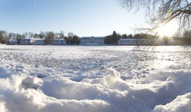 Benrath Castle in the snow, Düsseldorf, North Rhine-Westphalia, Germany