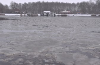 The icy Kiel Canal near Fischerhütte, NOK, Kielkanal, Kielcanal, Schleswig-Holstein, Germany