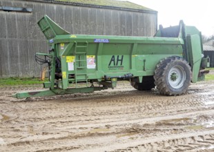 Agri-Hire Challenger 11 SD, specialized spinning disc muck spreader manufactured by Agri-Hire Ltd