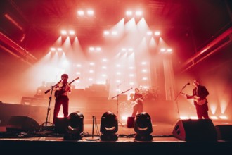Simon Neil (singer and guitarist) and James Johnston (singer and bassist) from Biffy Clyro live at