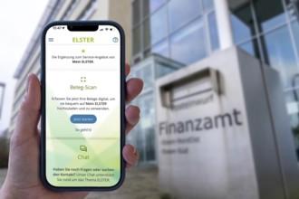 Complete symbol, income tax return via an app, MeinElster+, certain population groups can file