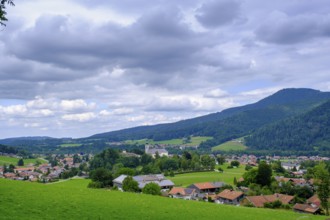 View of St. Georg Church, Ruhpolding, from Adlerhügel, Chiemgau, Upper Bavaria, Bavaria, Germany