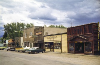 Madison Theatre, Valley Trading Post, Longbranch bar, Main Street, Ennis, Montana, USA, 1977