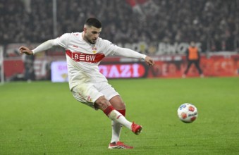 Goal kick Action Goal chance Deniz Undav VfB Stuttgart (26) Soccer Bundesliga, MHPArena, MHP Arena