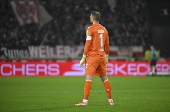Goalkeeper Marvin Schwäbe 1. FC Köln KOE (01) from behind Football Bundesliga, MHPArena, MHP Arena