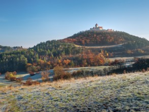 View of Wachsenburg Castle in autumn, meadow with hoarfrost, Burgenensemble Drei Gleichen,