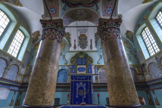 Central Bima, a parish in the back, curtain in front of the Torah shrine, synagogue in Lancut