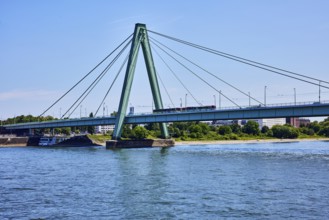 Severinsbrücke, architect Gerd Lohmer, bridge, cable-stayed bridge, bridge pillars, bridge ropes,