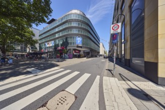 Parking garage, HECON Car Parking GmbH, modern architecture, commercial building, pedestrian area,