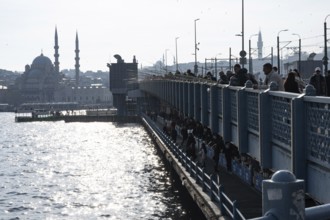 Istanbul, Turkey. December 2nd 2025. The Galata Bridge crossing the entrance to the Golden Horn and