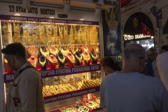 Istanbul, Turkey. June 23rd 2025. A window display of gold jewelry in the busy Grand Bazaar of