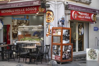 Istanbul, Turkey. December 2nd 2025. Muammer Usta The famous shop that was once a street stall