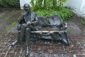 Bronze monument to Jan Karski, Polish officer, 1914-2000, important witness to the Holocaust,