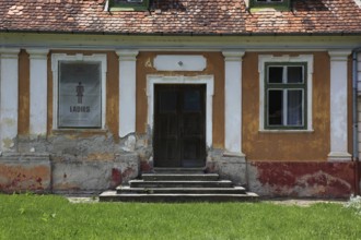 Brukenthal summer residence, late Baroque palace complex, toilet in the annex, ladies' restroom, in