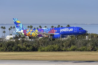 A JetBlue Airways Airbus A320 aircraft with the license plate N657JB and the Puerto Rico Isla del